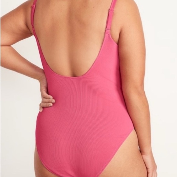 Old Navy Pink Women's One Piece Swimsuit - Picture 3 of 8